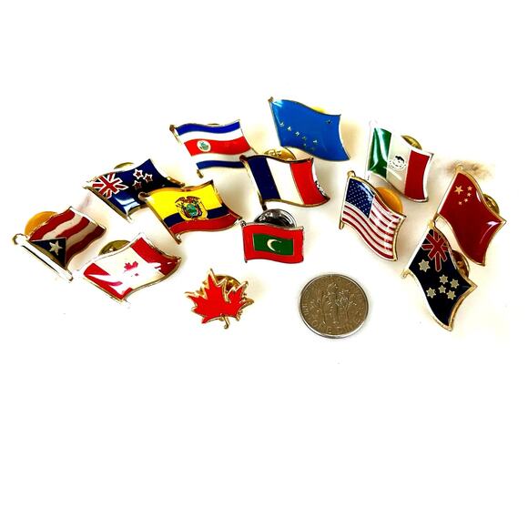 Australia Flag Lapel Pin - Picture 3 of 3